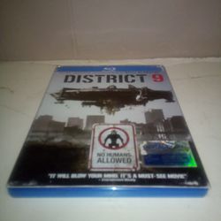 DISTRICT 9 movie!!!dvd+blu ray
