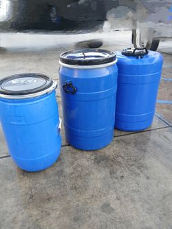 Plastic Barrel And Drums 