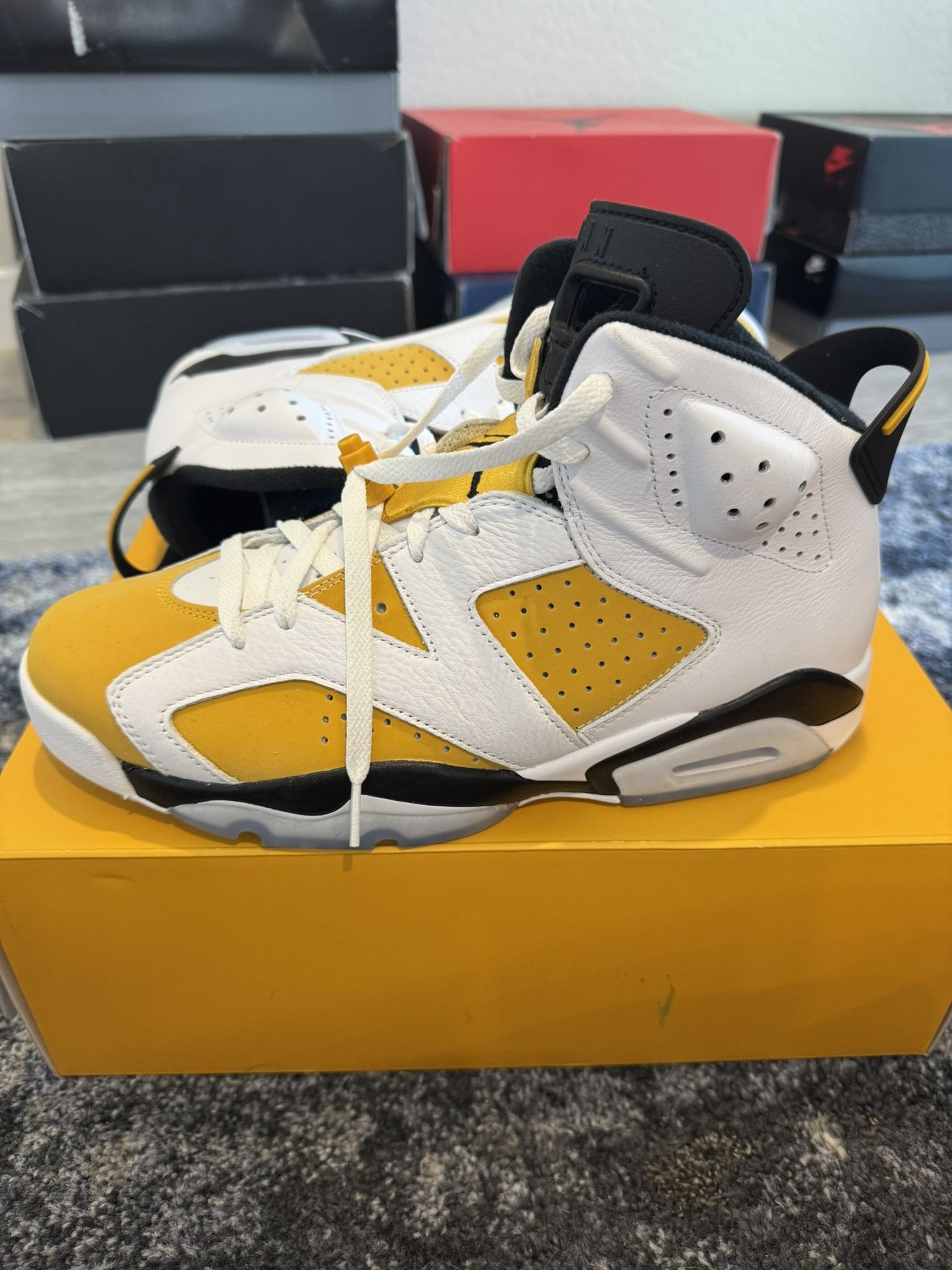 Air Jordan 6 Yellow Ochre Size 12