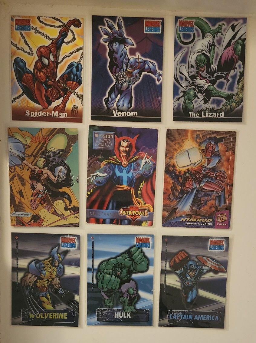 Marvel Comics Card Bundle 22 Cards Included