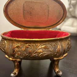 Vintage jewelry box