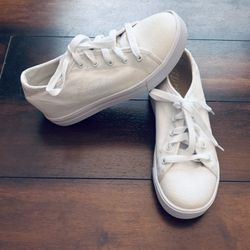 Little Girls Clothes And Shoes White Canvas Heelys Skate Shoes Size 5 