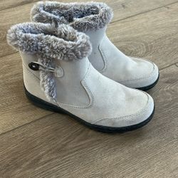 Khombu womens  Snow Boots Sz 9