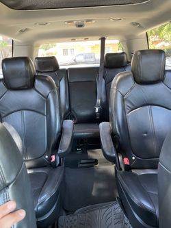 2008 GMC Acadia model SLE