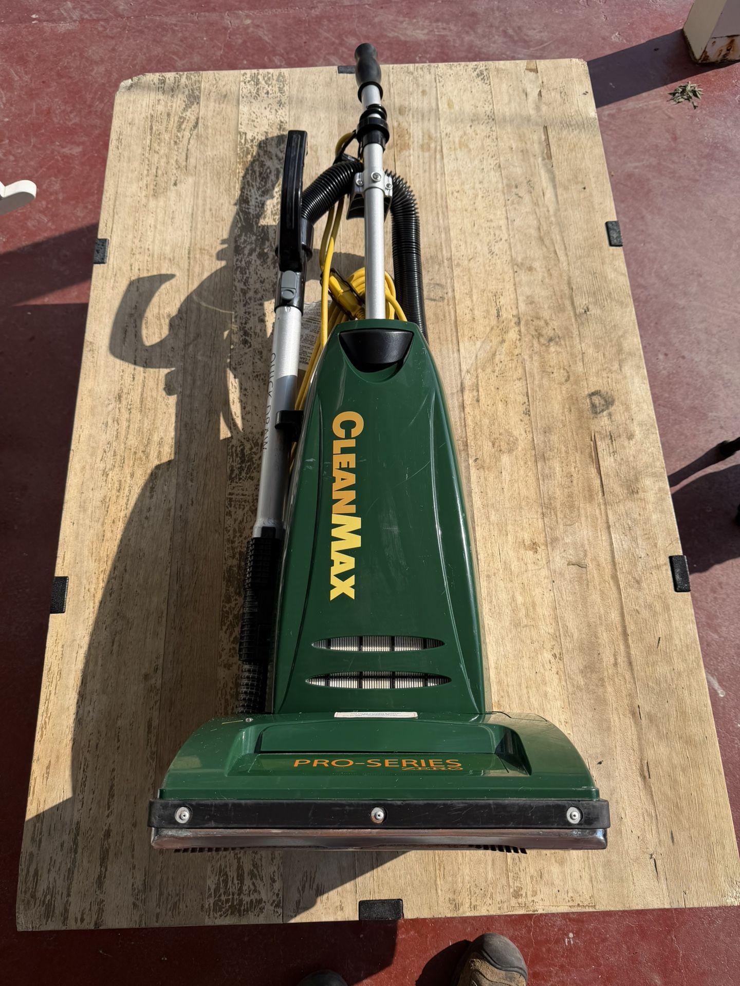 CleanMax Pro Series Vacuum Cleaner $120 Obo