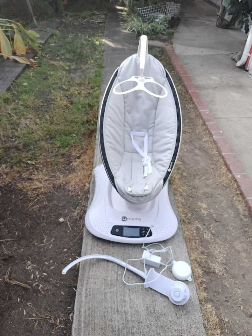 Baby Seat Swing 4Moms MamaRoo