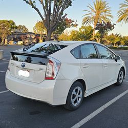 PLEASE READ 2013 Toyota Prius Hybrid – 116.6K Miles