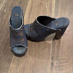 Stuart Weitzman  Sandals