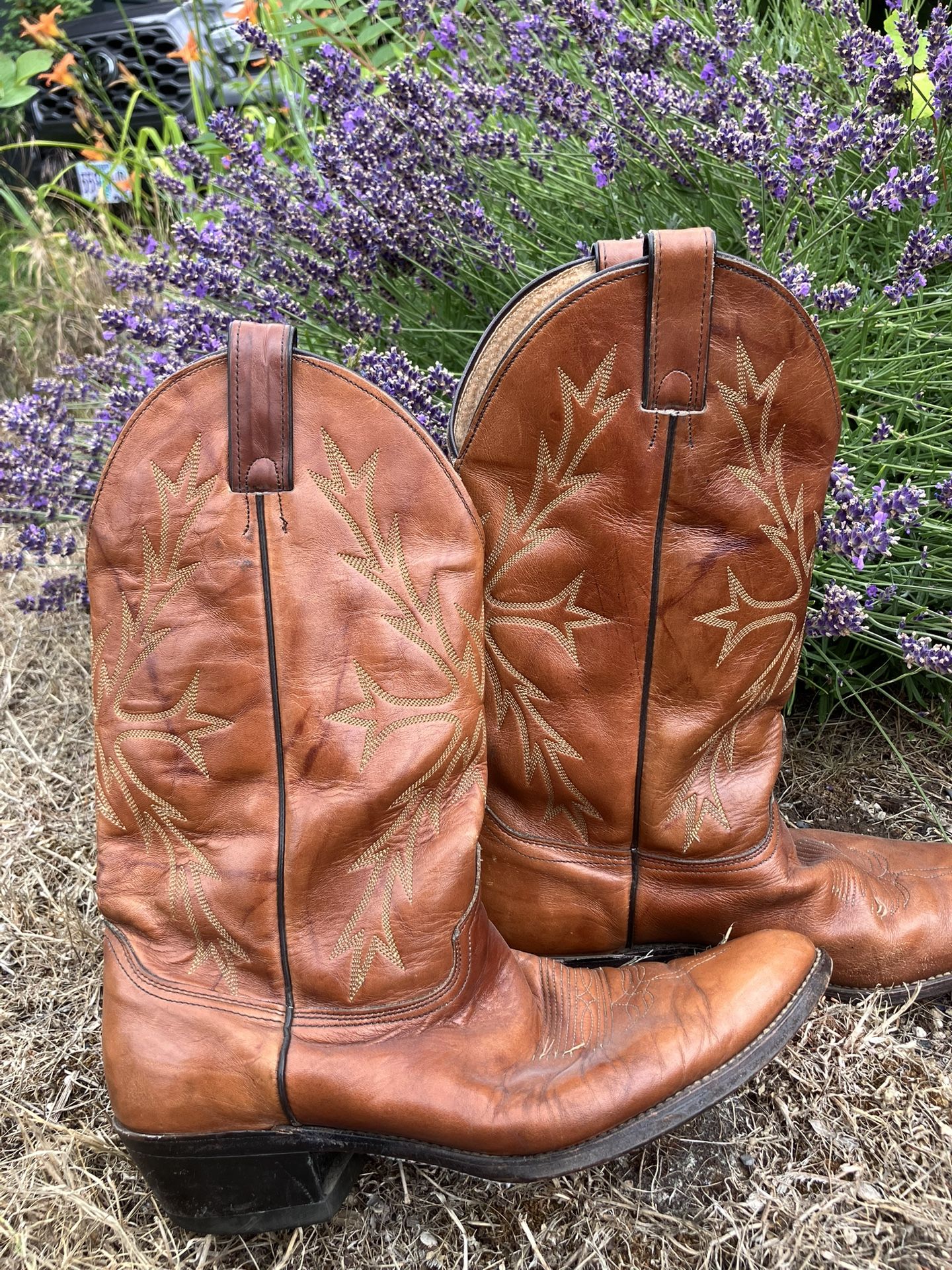 Size 10 W Abilene Brown Leather Cowboy Boots