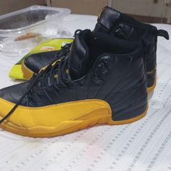 Jordan 12s $40