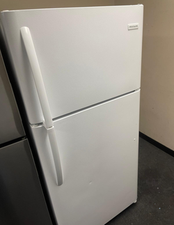 Frigidaire Top Freezer Fridge – White, Clean, Ice Maker Ready
