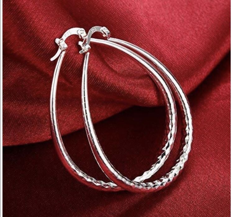 925 Sterling Silver stamped Large Oval Hoop Diamond Cut Earrings 