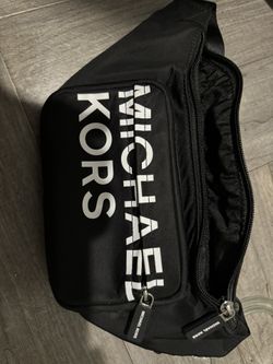 Micheal Kors Bag Like New 