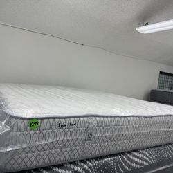 KING SIZE KLUFT AIRELOOM COPPERTECH (EXTRA-FIRM) MATTRESS & BOX SPRINGS BED SET