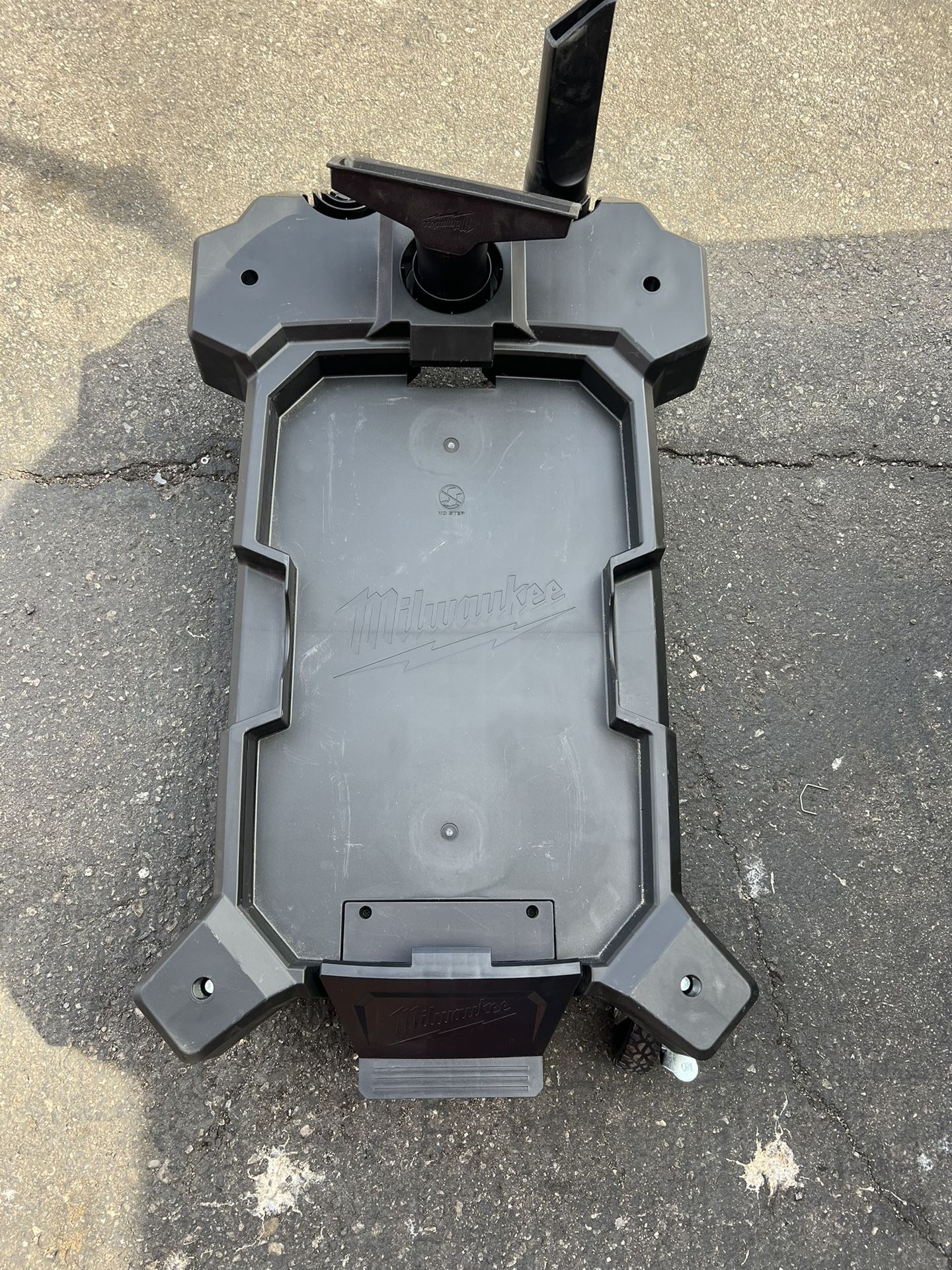 Milwaukee AIR-TIP Shop Wet/Dry Vacuum Cart 1 pc