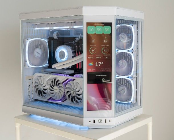 High End Gaming PC - Ryzen9 7900, RX7900XT, 32GB DDR5 Ram, Hyte Y70 4K Touch Screen Case