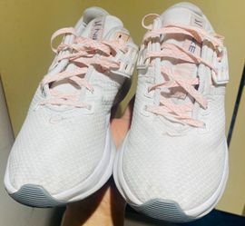 Nike(WMNS) Nike Air Max Bella TR 4 'Summit White Orange Pearl' Size 5