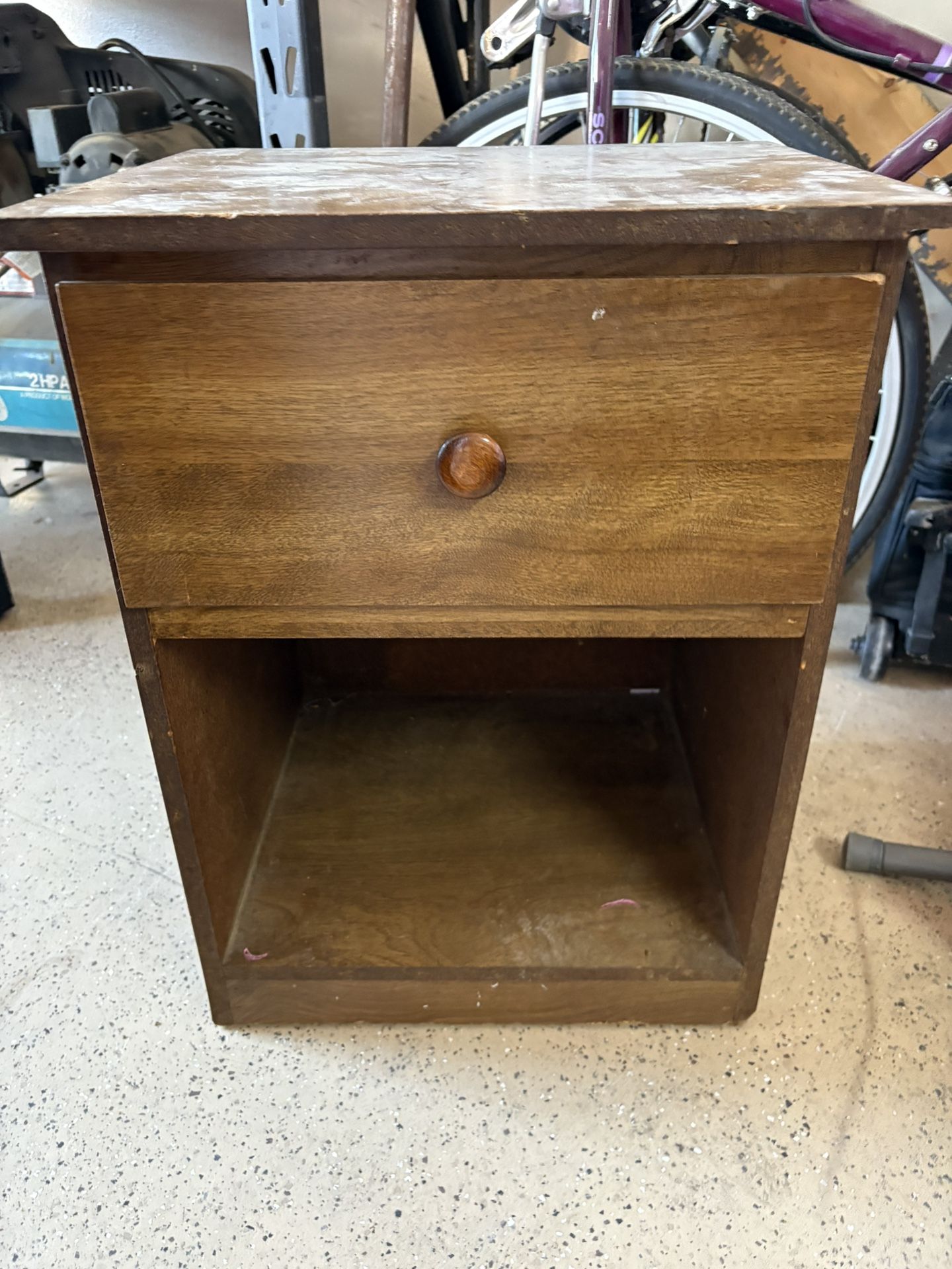 End Table/night Stand