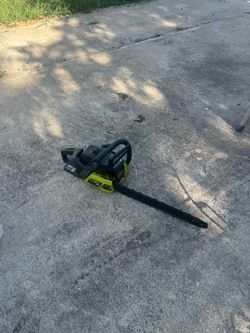Chainsaw Poulan