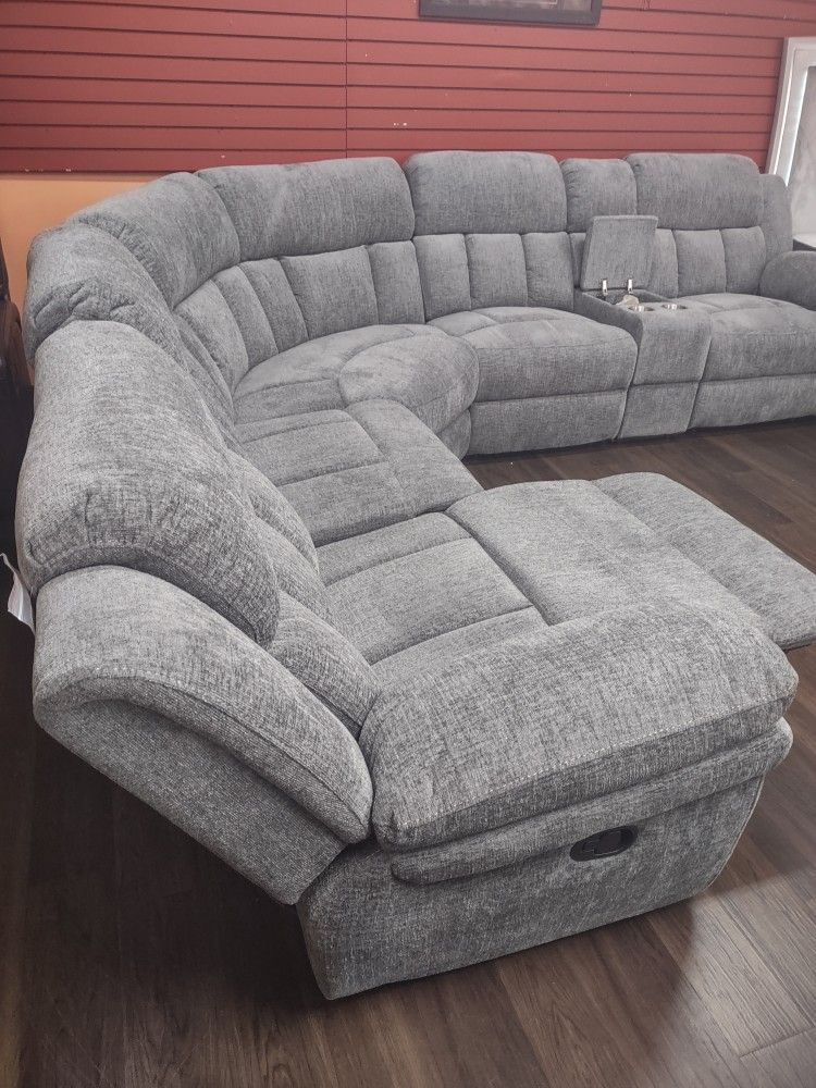New 6pc Recliner Sectional Sofa With Three Recliners