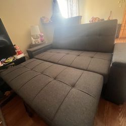 futon. 
