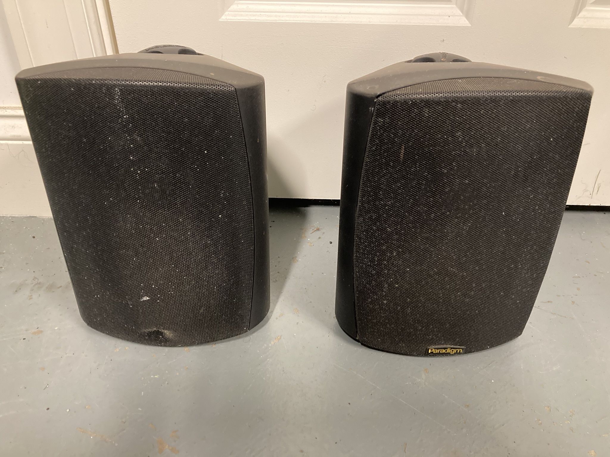 Pair of outdoor speakers: Paradigm Stylus 150