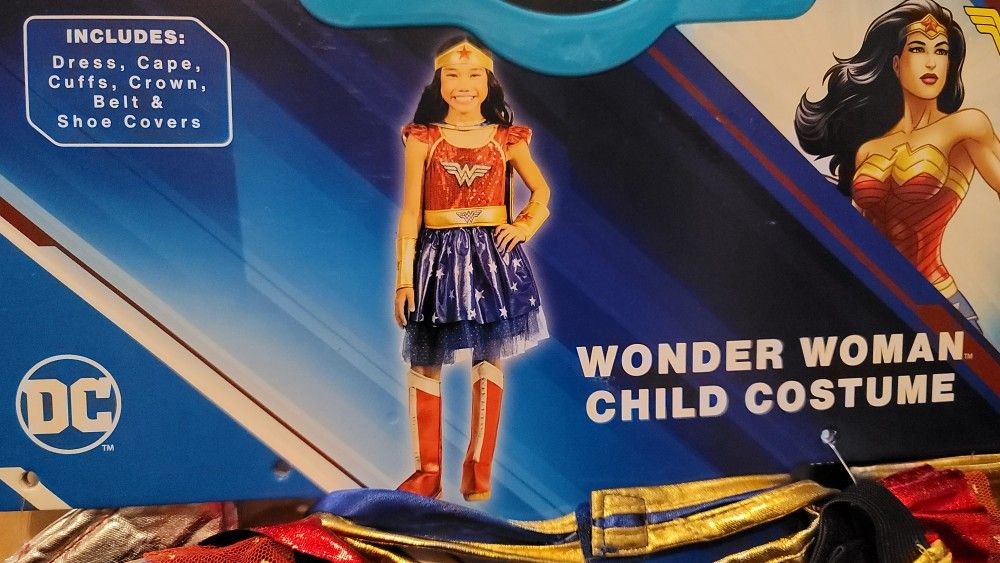 Wonder Woman Halloween costume 