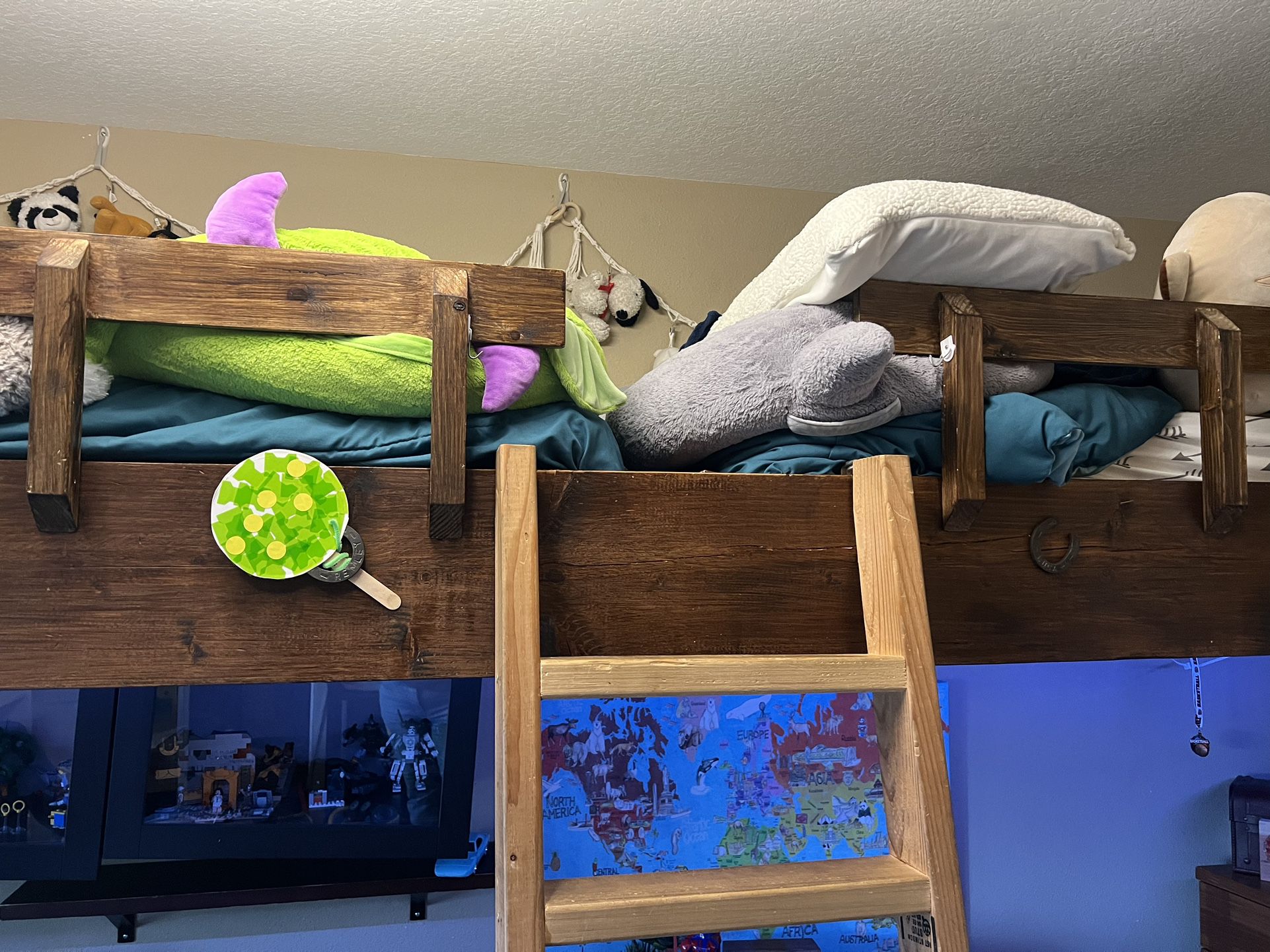 Loft Bed For Two Twins - Read Details 