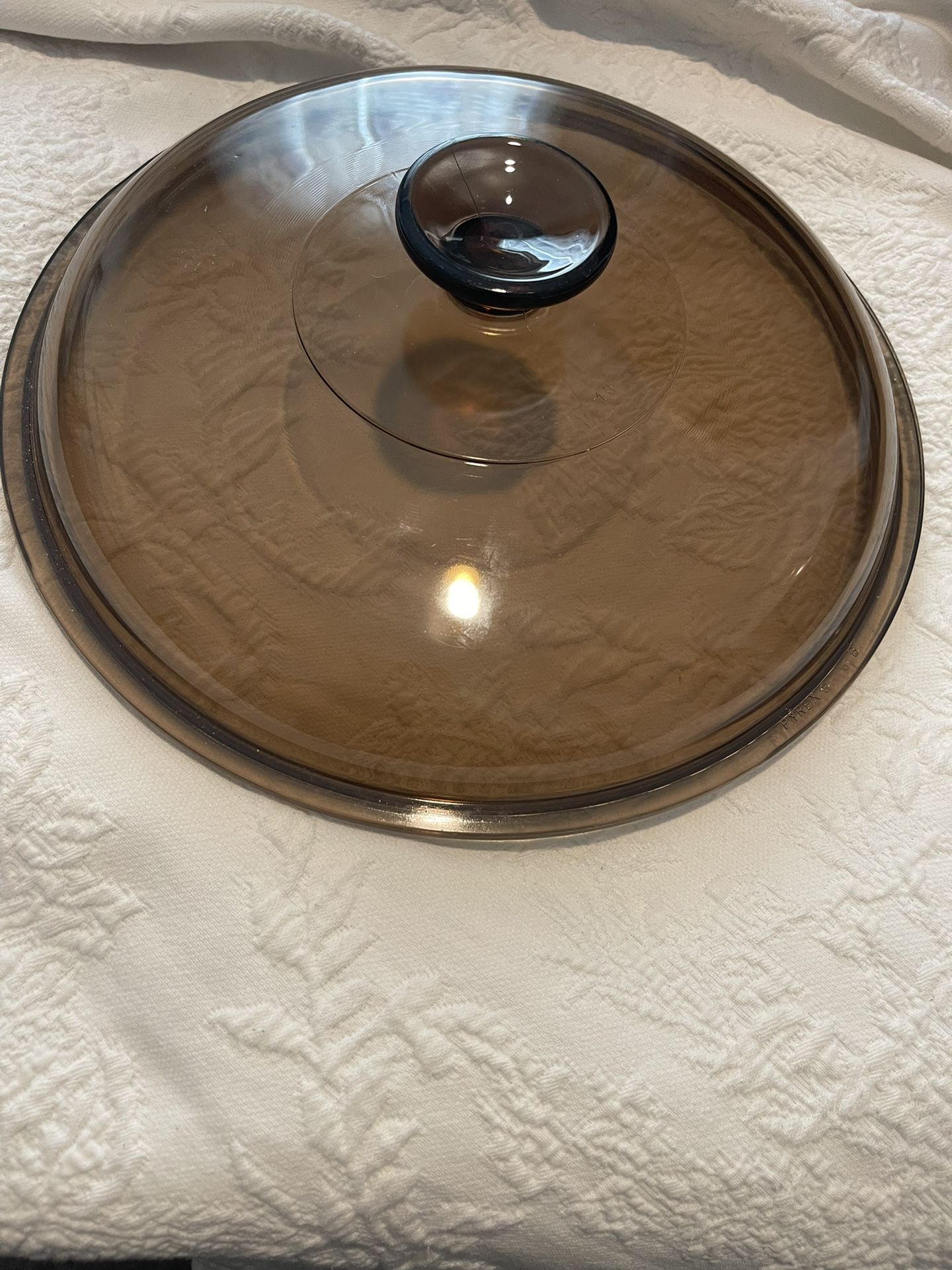 PYREX 10 3/4” Glass Amber Lid