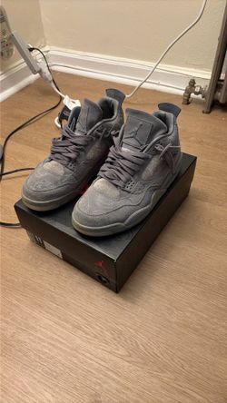 Jordan 4 Kaws size 11 used
