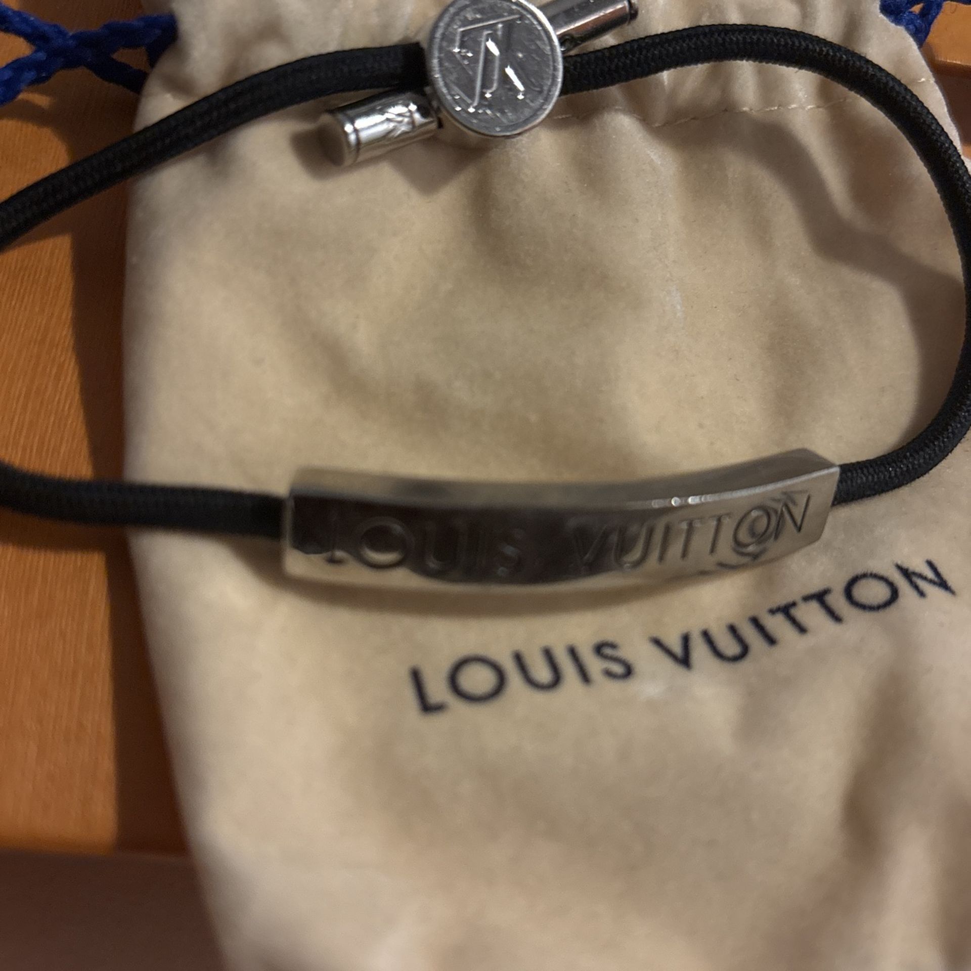 LV adjustable Bracket