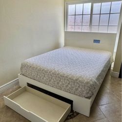 Modern white lacquer bed frame and dresser