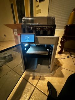 3D Printer Bambu Labs with AMS