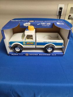 Vintage Nylint NAPA Sound Machine 4x4 Truck 4412-N USA Original Box 1997