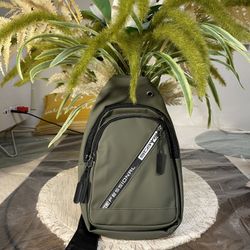 Professional” Shoulder Pouch