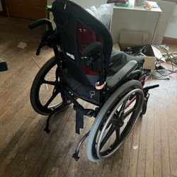 Sunrise Quickie QXi Wheelchair 