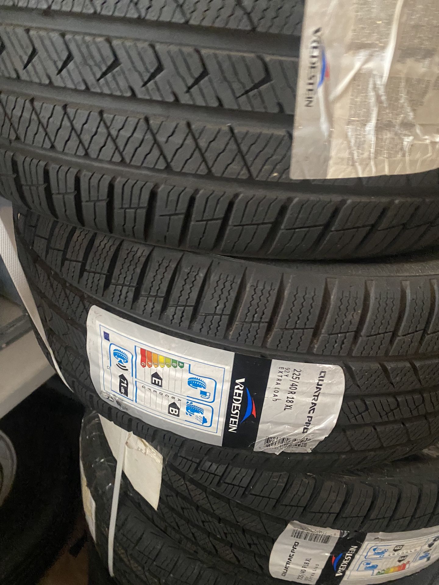 225/40/18xl Set Of All 4