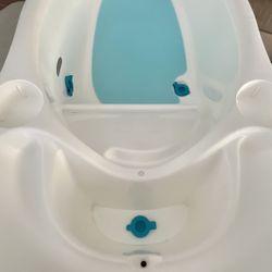 Newborn & Infant bath tub (4MOMS)