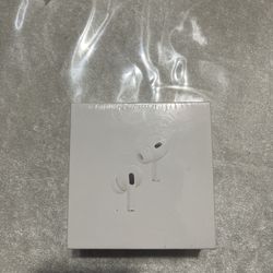 Airpods Pros 2nd Gen (Magsafe compatible usb c)