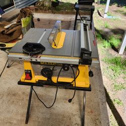 Offer up table saw deals