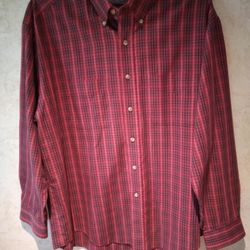 Large Van Heusen Red Long-Sleeve Buttoned Shirt 