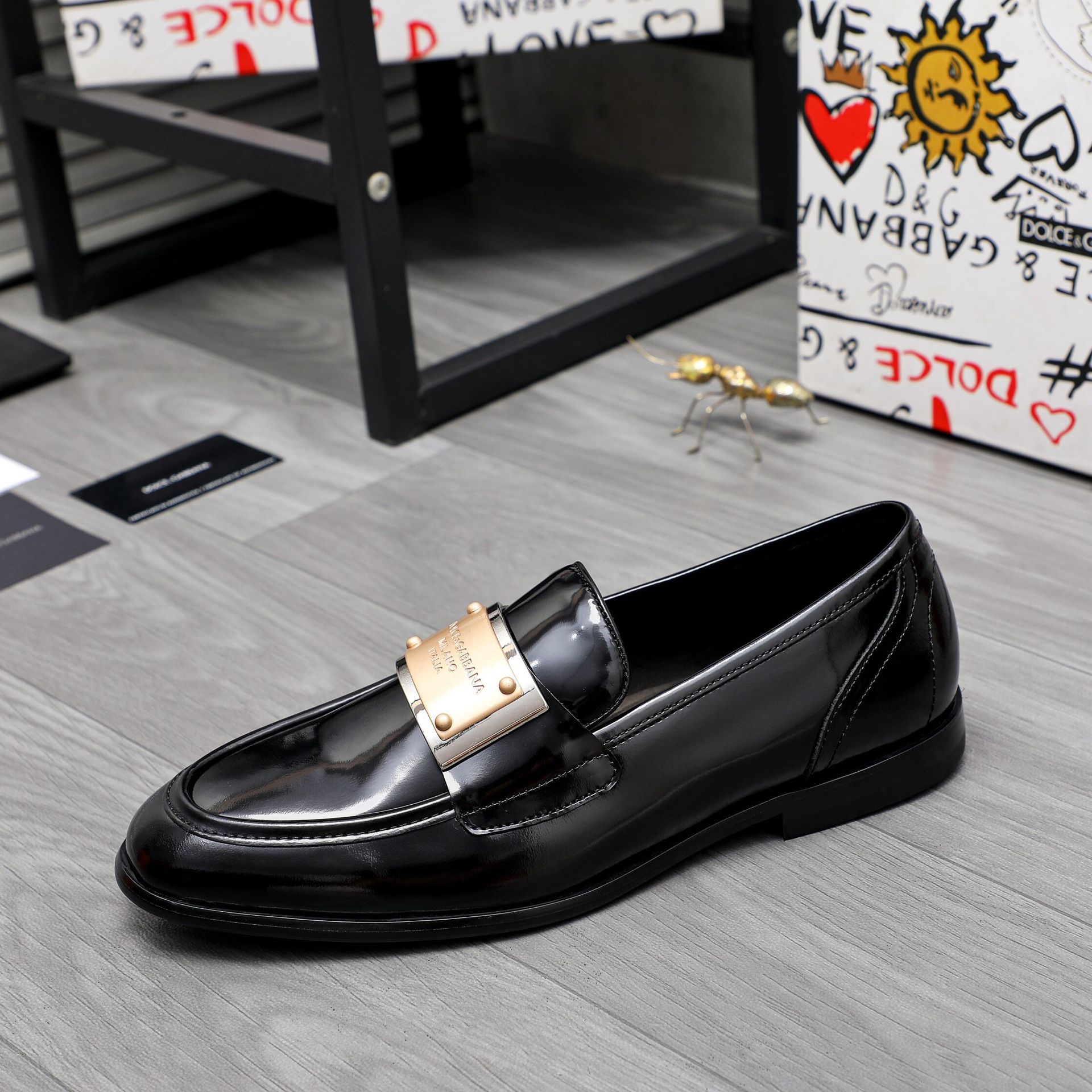 Dolce Gabbana Men's Leather Shoes With Box 2024 for Sale in Los