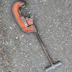 RIDGID Heavy Duty Made in USA No 2 Pipe Cutter 1/8" to 2"