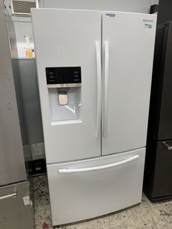 Samsung French door in glossy white