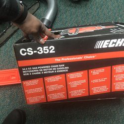 Chainsaw, Tools-Power Echo “16 CS-352 Chainsaw In Box