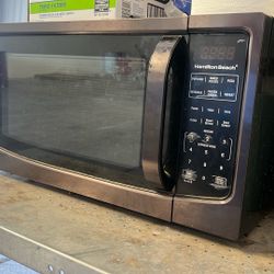 Hampton Beach Microwave
