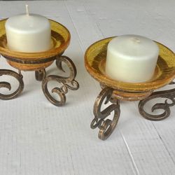 2 https://offerup.com/redirect/?o=VnRnLkdvbGQ= Iron Metal Pillar Candle Holders Glass Amber Colored Plates Decorative Distressed Finish UNUSED