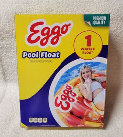 Eggo Pool Float Swimming Waffle Float Realistic Fun Huge 60 in x 60 in 10 in NEW
