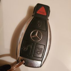 Mercedes Key