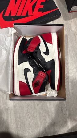 Jordan 1 Bred Toe Size 10.5 DS